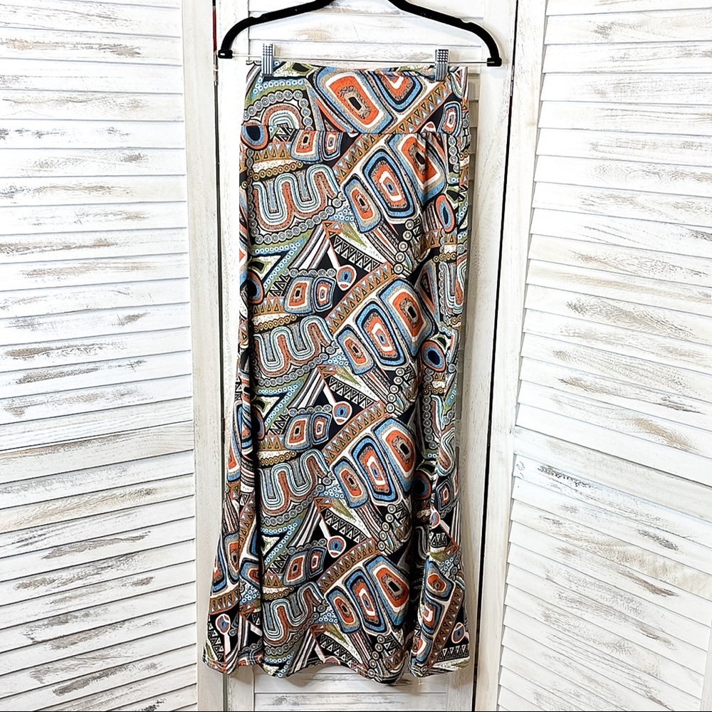 Abstract Patterned Fitted High Waisted Stretch Maxi Skirt - Picture 7 of 7